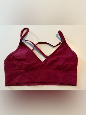 Seamless V-Neck Strappy Bralette in Deep Berry